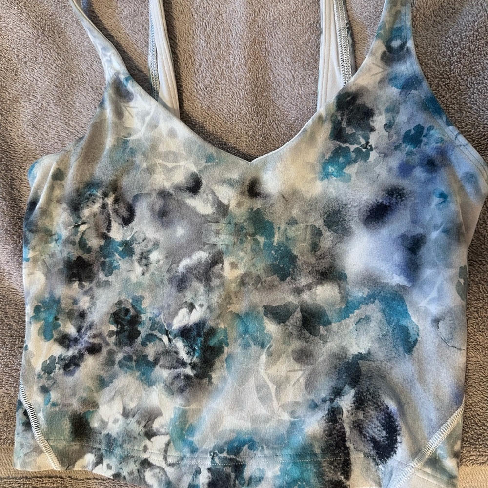 MULTI BLUE/WHITE LULULEMON TANK WOMENS 0